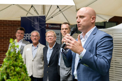 SARAH_60TH_210211_209