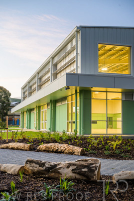 August 2022 / Mitcham-Primary-Exteriors_220826_090