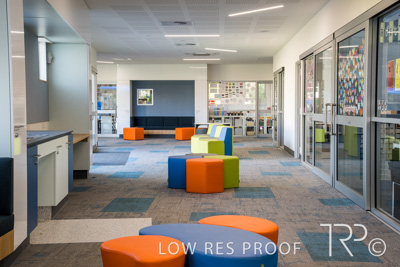 April 2023 / SARAH-MawsonLakes-230403-002