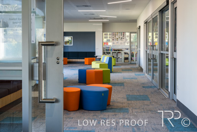 April 2023 / SARAH-MawsonLakes-230403-003