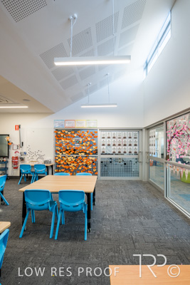 April 2023 / SARAH-MawsonLakes-230403-011