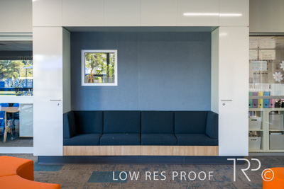 April 2023 / SARAH-MawsonLakes-230403-015