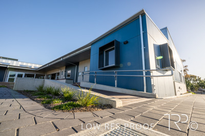 April 2023 / SARAH-MawsonLakes-230403-032