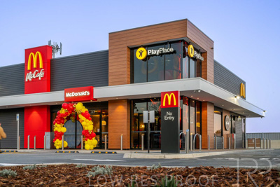 August 2023 / McDonalds-Pasadena-230824-_Z9C4744