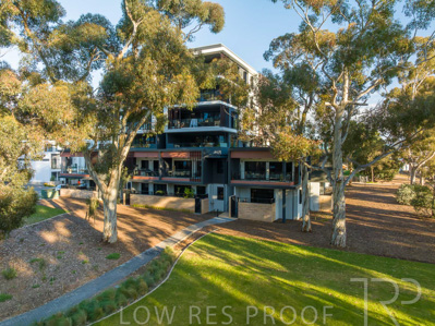 September 2023 / DJI_0383-Enhanced-NR-HDR