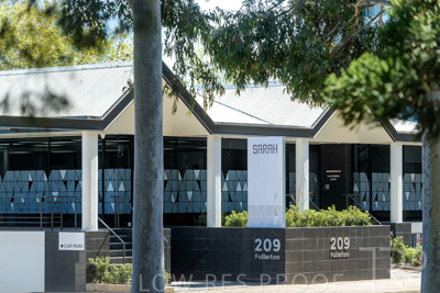 September 2023 / SARAH-GROUP-OFFICE-230912_85E9781