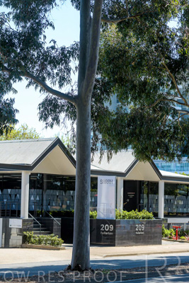 September 2023 / SARAH-GROUP-OFFICE-230912_85E9793