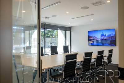 September 2023 / SARAH-GROUP-OFFICE-230912_Z9C0643