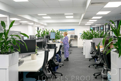 September 2023 / SARAH-GROUP-OFFICE-230912_Z9C0808