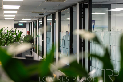 September 2023 / SARAH-GROUP-OFFICE-230912_Z9C1381