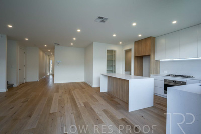 September 2024 / Lot-330_240918_Z8C5895