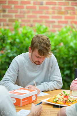 October 2022 / THINKLE-1162