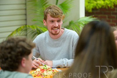 October 2022 / THINKLE-1192