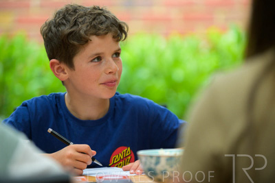 October 2022 / THINKLE-1238