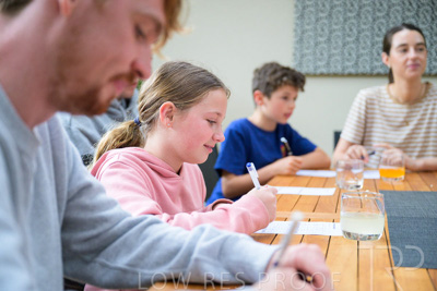 October 2022 / THINKLE-1836