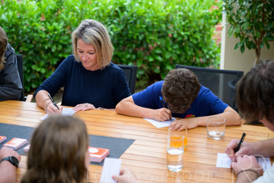 October 2022 / THINKLE-2010