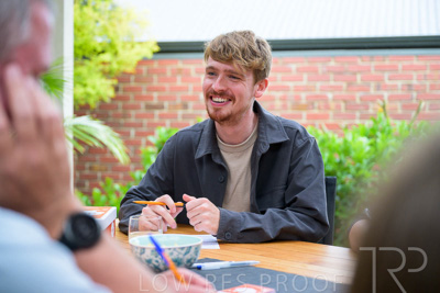 October 2022 / THINKLE-2072