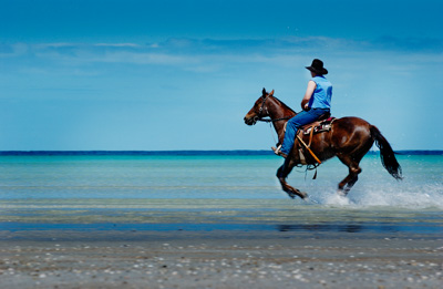 August 2002 / CC_HORSE_RIDING_024N