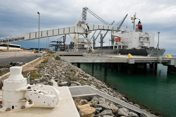 VITERRA 2013 / 091024_VITERA_1ST_SHIPLOAD_017