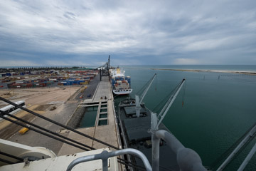 VITERRA 2013 / 091024_VITERA_1ST_SHIPLOAD_061