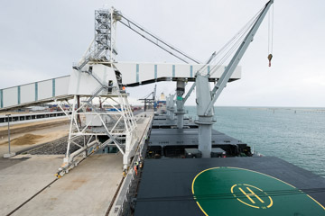 VITERRA 2013 / 091024_VITERA_1ST_SHIPLOAD_091