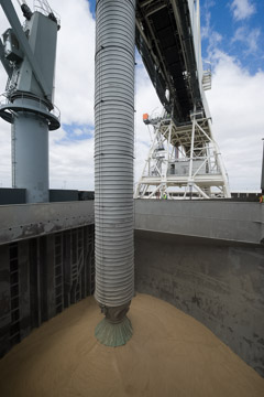 VITERRA 2013 / 091025_VITERA_1ST_SHIPLOAD_150