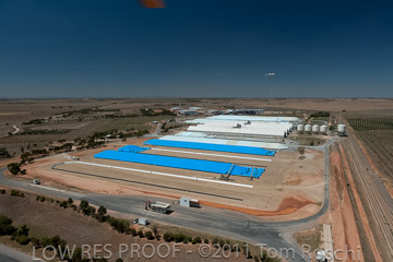 VITERRA 2013 / 110224_VITERRA_BOWMANS_873