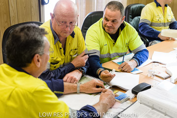 VITERRA / VITERRA_HARVEST_HERO_047_(121015)