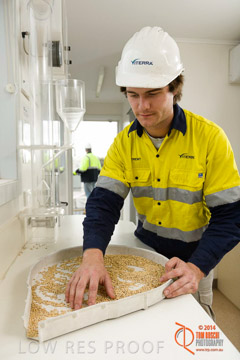 VITERRA 2013 / VISUAL_INSPECT_006_140617