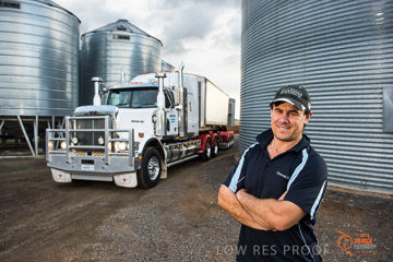 VITERRA 2013 / VITERRA_GLENVALE_FARMS_070_140909