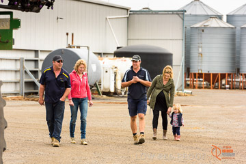 VITERRA 2013 / VITERRA_GLENVALE_FARMS_187_140909