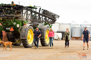 VITERRA 2013 / VITERRA_GLENVALE_FARMS_189_140909