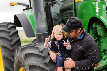 VITERRA 2013 / VITERRA_GLENVALE_FARMS_286_140909