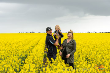 VITERRA 2013 / VITERRA_GLENVALE_FARMS_304_140909