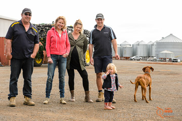 VITERRA 2013 / VITERRA_GLENVALE_FARMS_349_140909