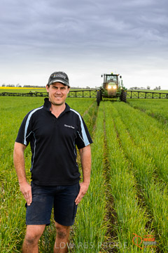 VITERRA 2013 / VITERRA_GLENVALE_FARMS_354_140909