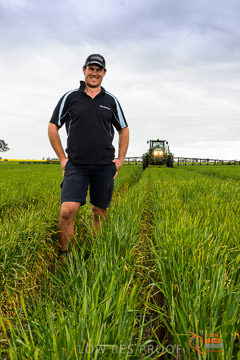 VITERRA 2013 / VITERRA_GLENVALE_FARMS_358_140909