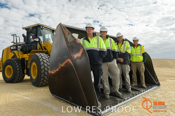 April 2015 / VITERRA_ROSEWORTHY_LOADER_0015_150429