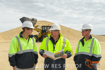 April 2015 / VITERRA_ROSEWORTHY_LOADER_0016_150429