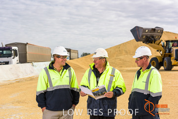 April 2015 / VITERRA_ROSEWORTHY_LOADER_0065_150429