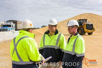 April 2015 / VITERRA_ROSEWORTHY_LOADER_0073_150429