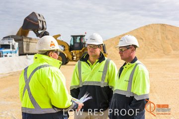 April 2015 / VITERRA_ROSEWORTHY_LOADER_0074_150429