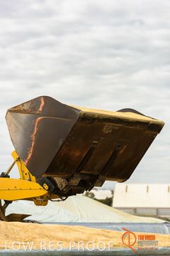 April 2015 / VITERRA_ROSEWORTHY_LOADER_0110_150429