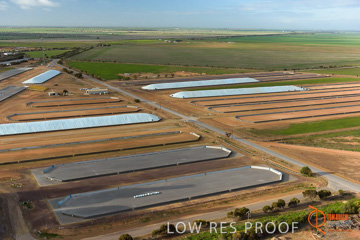 July 2015 / WALLAROO_BUNKERS_009_150724