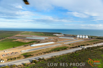 July 2015 / WALLAROO_BUNKERS_024_150724