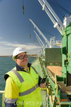 July 2015 / SHIP_LOADING_WALLAROO_090_150724