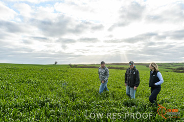 August 2015 / ROBERTS_AP_192_150805