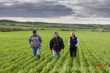 August 2015 / ROBERTS_AP_195_150805