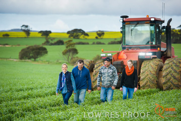 August 2015 / ROBERTS_AP_097_150805