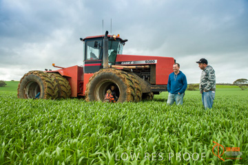 August 2015 / ROBERTS_AP_159_150805